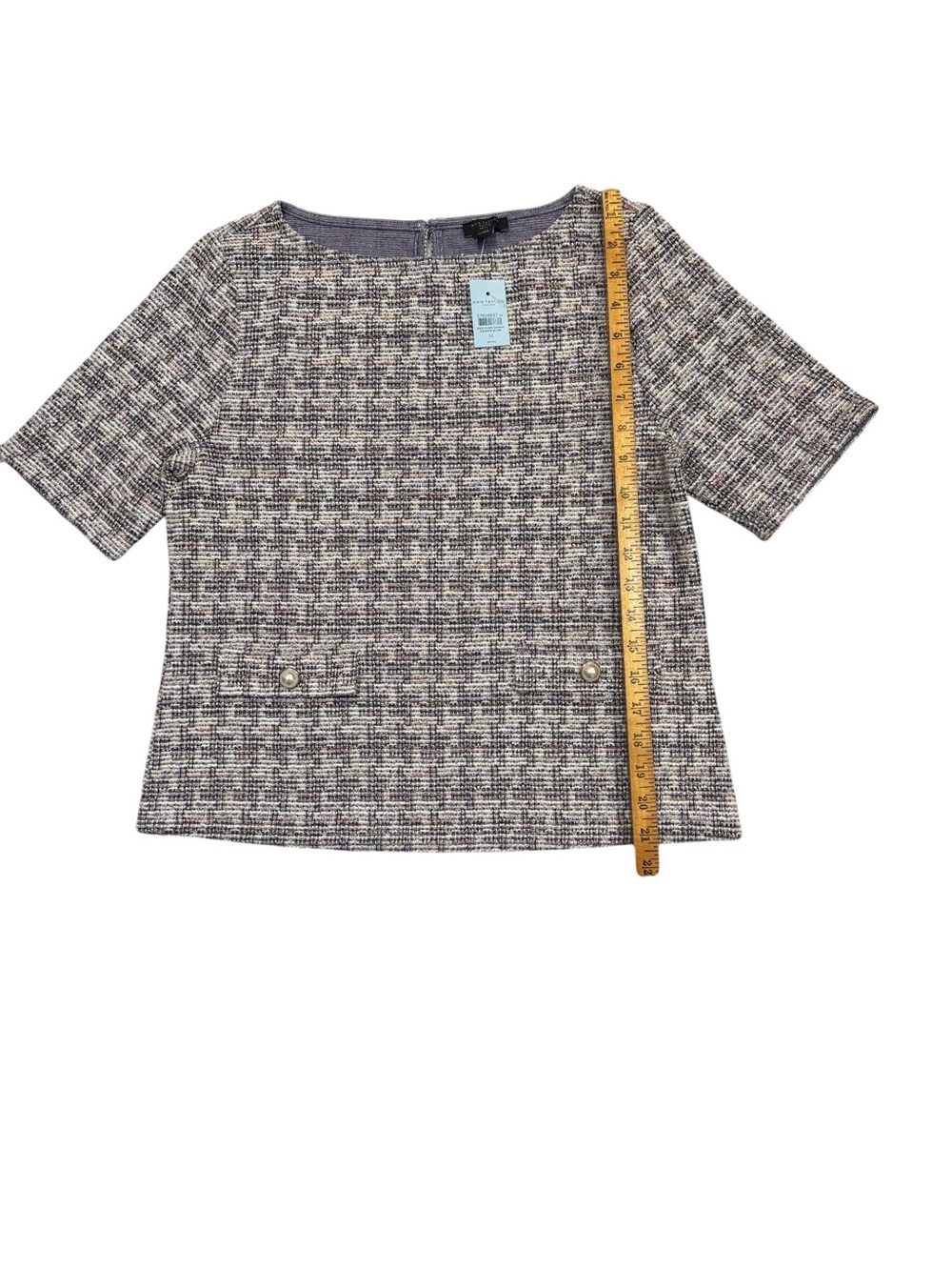 Ann Taylor Petite Tweed Knit Top Short Sleeve Pearl Pocket Gray MP NWT - Picture 4 of 8